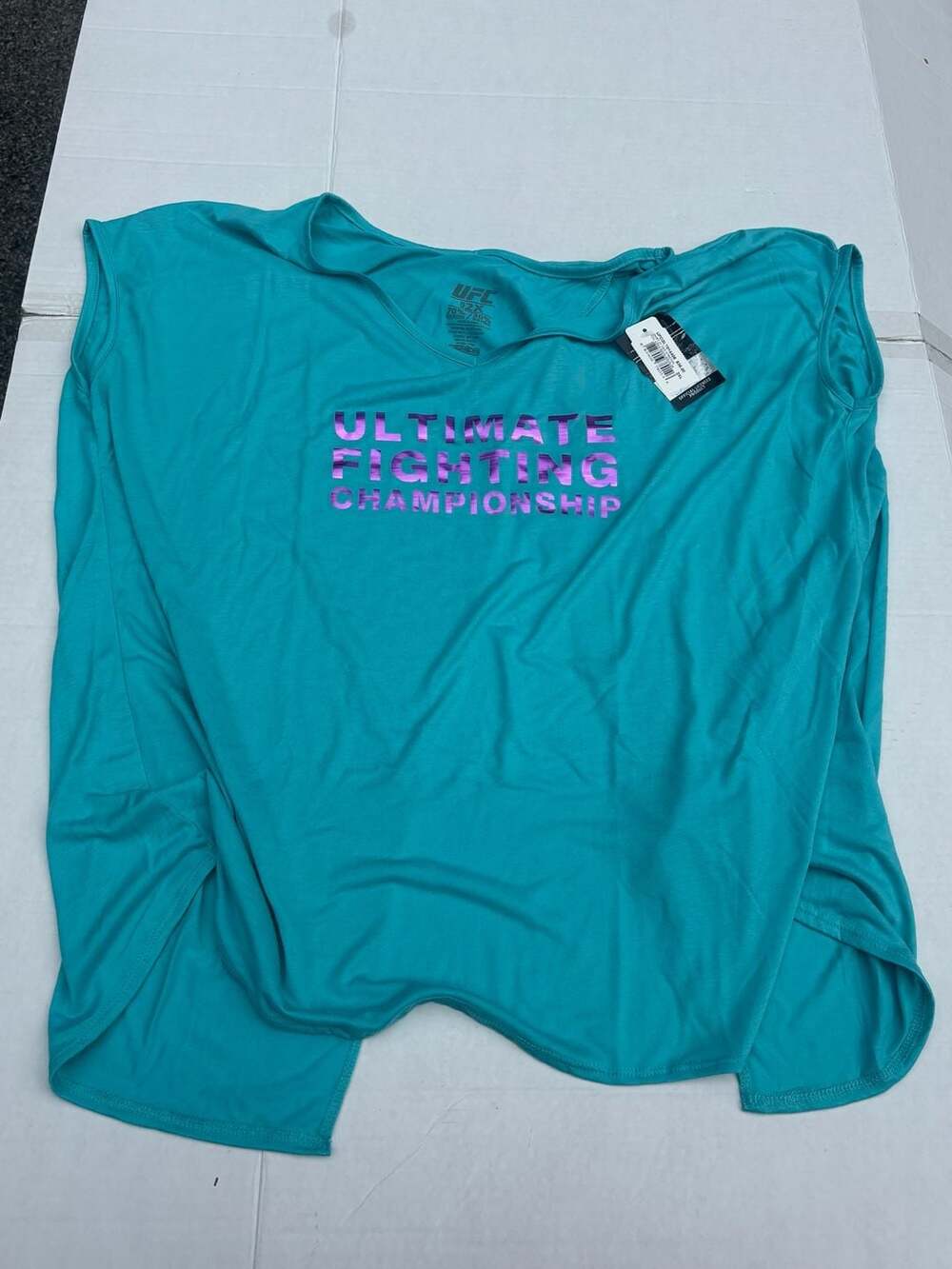 UFC Foil Open Back Aqua 2X Geo Stretch T-Shirt New with Tags Women’s 2XL